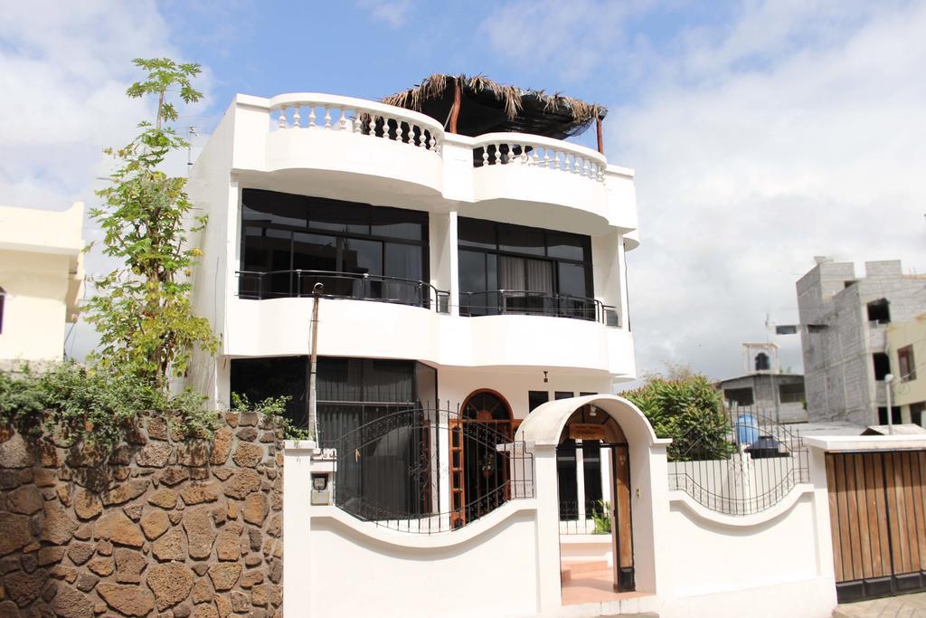 Planet House 호텔 푸에르토아요라 외부 사진